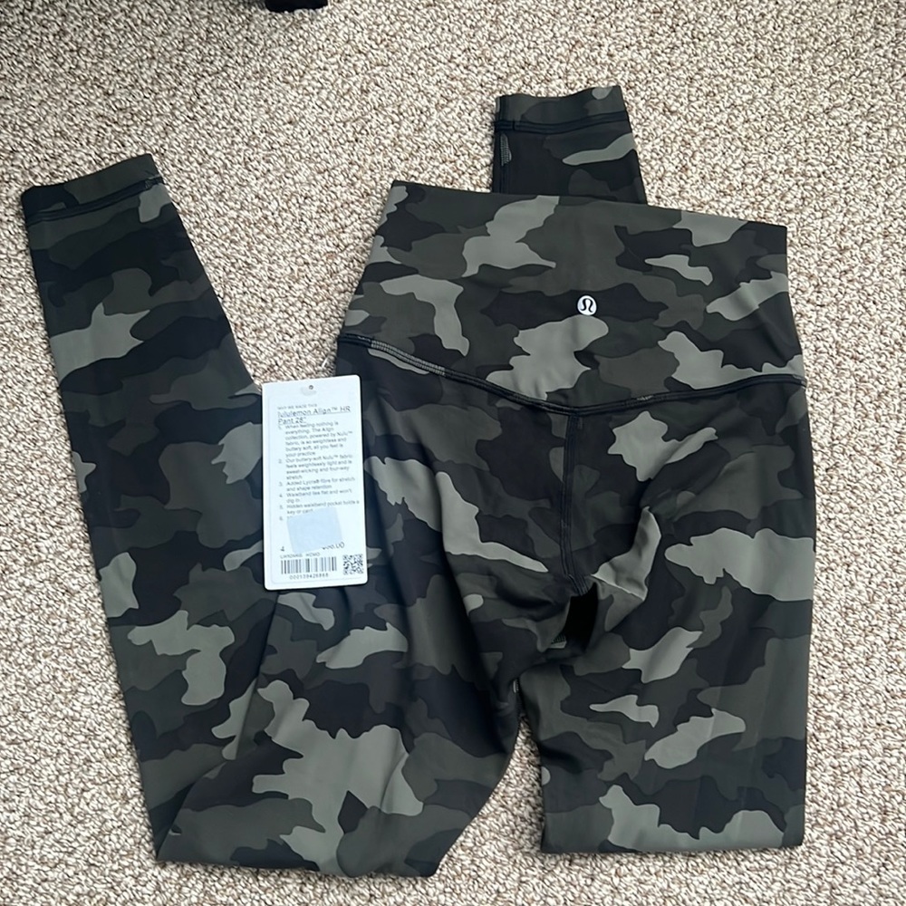 SOLD | Lululemon align HR pant 28” size 4 NWT